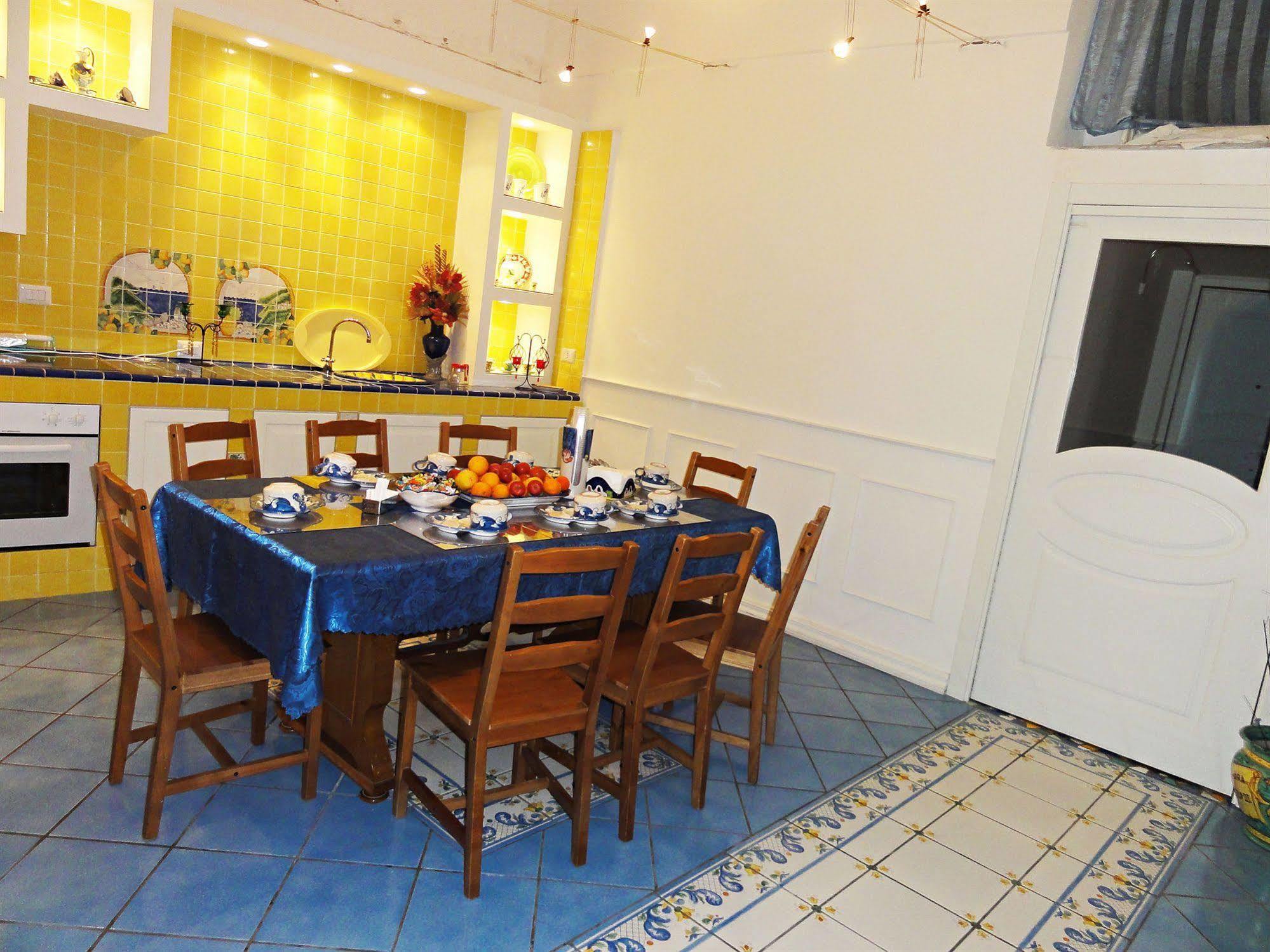 Dimora Carlo III Bed & Breakfast Vietri Dış mekan fotoğraf